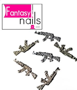 dije metralleta fantasy nails
